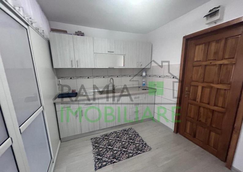 Garsoniera 22mp etaj 2 de vanzare - 2