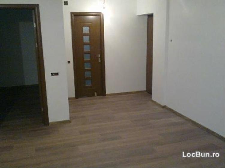 Inchiriez spatiu Birou  - 1