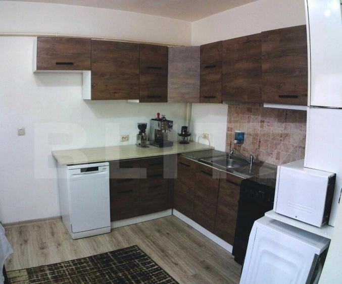 Casa 3 nivele singur in curte zona centru cu cabinet stomat - 3