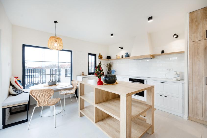 Casa deosebita 4 camere, teren 700 mp, finisaje moderne - Aradul Nou - 1