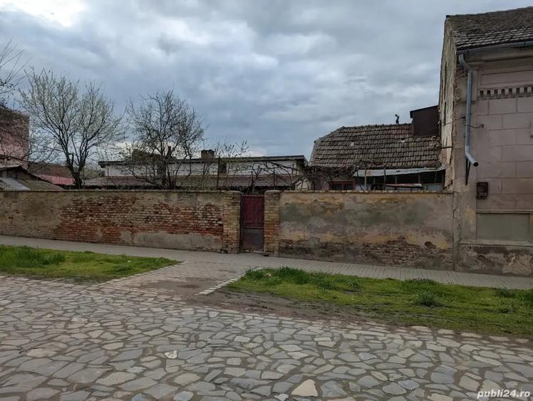 Casă cu 3 camere în Ciacova