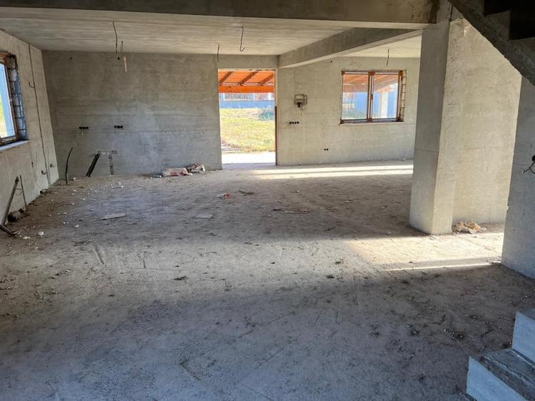 Casa cu teren 2000mp / Alunu - Valcea - 5