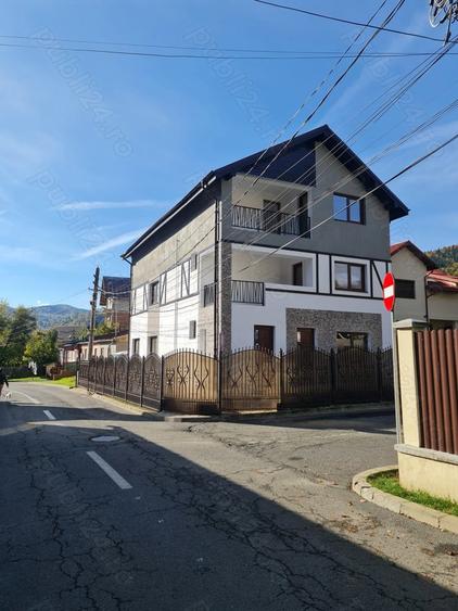 Oportunitate! 3 apartamente in Sinaia perfect pentru investitie. - 8