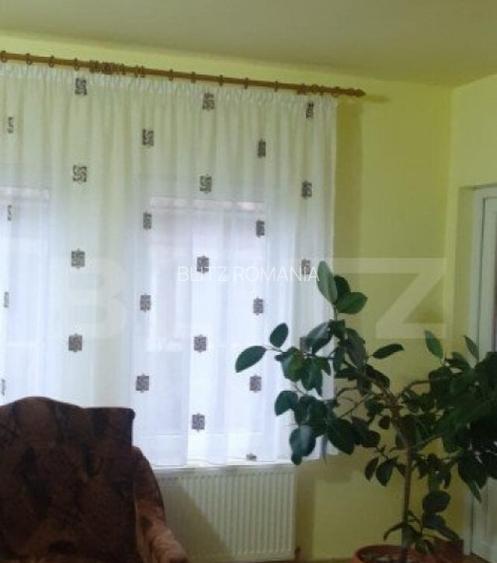 Casa cu 3 camere, 170 mp, Santana de Mures