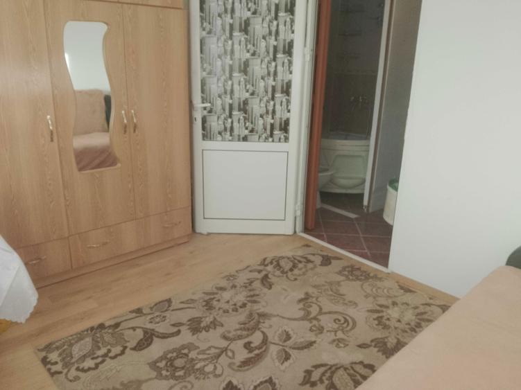 Inchiriez garsoniera - 1