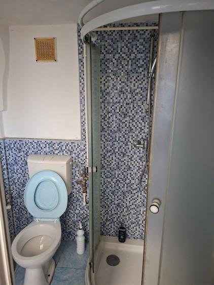 Inchiriez 1 camera la casa taxe incluse fara garantie - 1