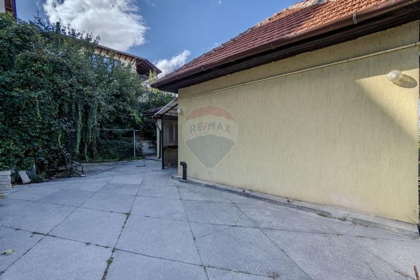 Casa individuala cu doua unitati locative. Zona Horia-Closca-Crisan - 48