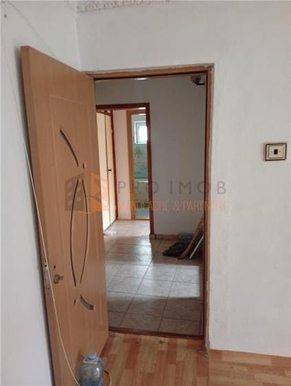 Apartament 2 camere cf 2 decomandat zona Brosteni - 5