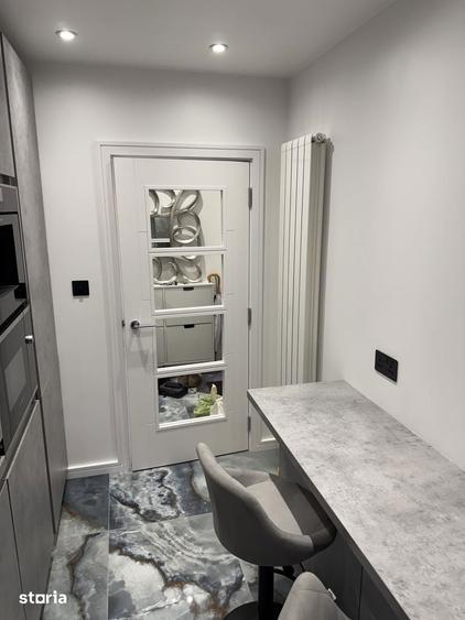 Apartament cu 3 camere mobilat si renovat - 1