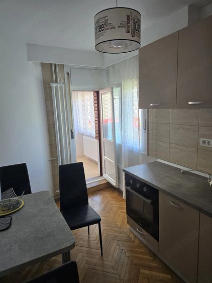 Garsoniera etaj 1 UMT balcon baie si bucatarie din constructie amenajata integral mobilata utilata - 3