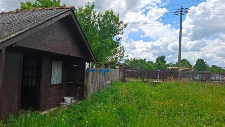 Casa Moraresti 3 camere parter si teren stradal intravilan 4522 mp - 14