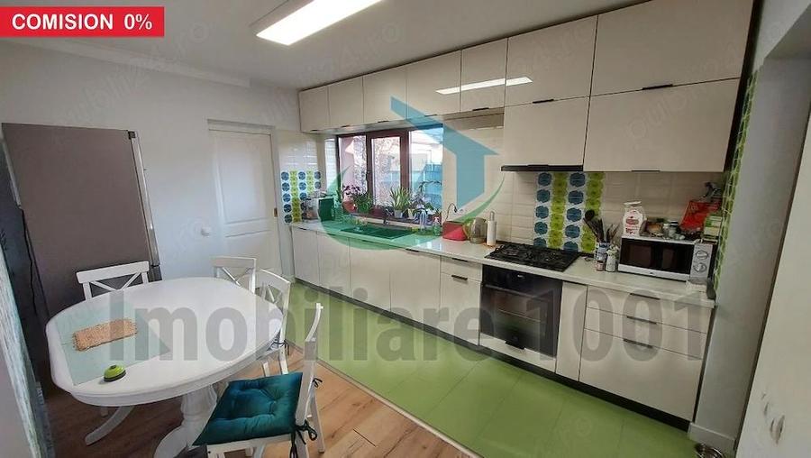 Grosi, casa 4 camere, 3 bai, suprafata 130 mp, teren 532 mp, zona Castel Transilvania, comision 0 - 4