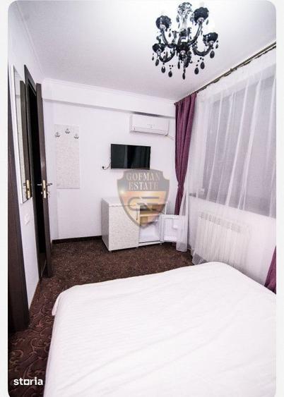 Casă cu 7 camere cu Teren 300 Mp în Nord