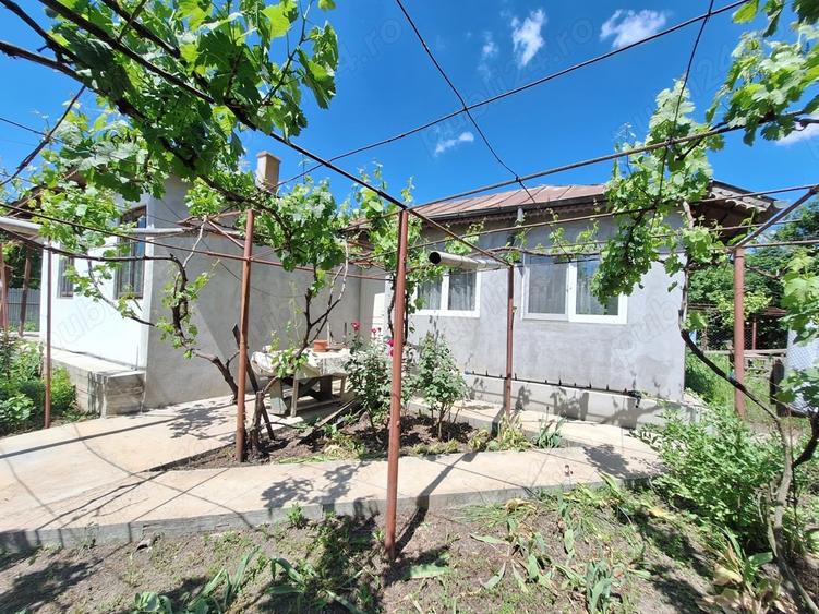 Vand casa de caramida cu teren comuna Stancuta jud Braila - 2