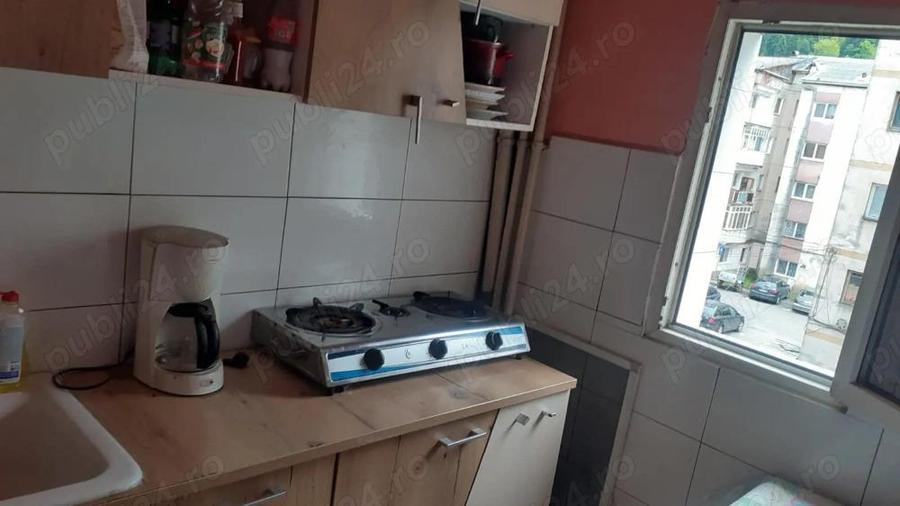 Inchiriez garsoniera - 5