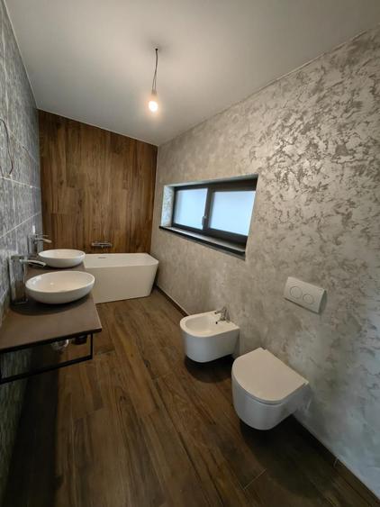 Casa cu 4 camere in zona Barnova - 4