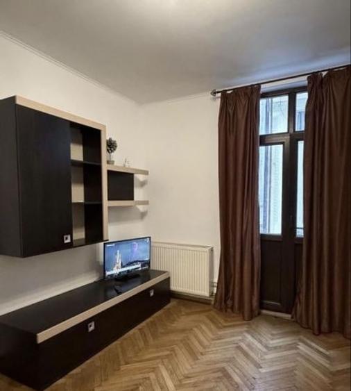 Apartament cu 2 camere semidecomandat, mobilat în Dacia