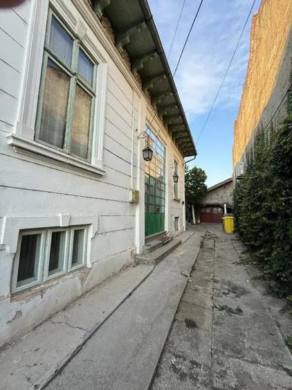 Casa zona centrala, teren 800 mp - 1