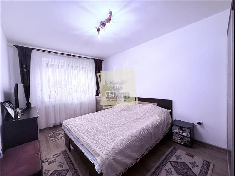 Apartament complet utilat 3 camere balcon parcare zona Mandra - 5