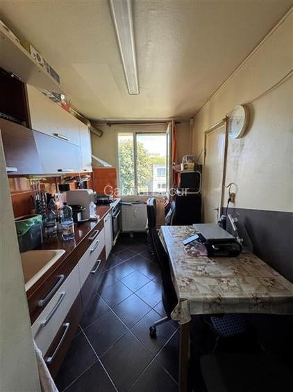 Apartament 3 Camere Semidecomandat Izvorul Muresului Apartament 3 Camere Semidecomandat Izvorul Muresului