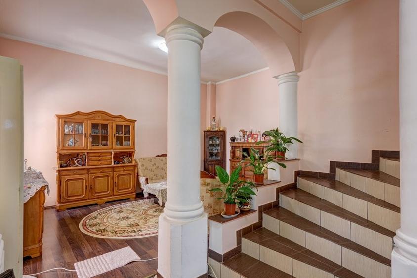 Vila de vanzare, Brancoveanu, Parc Tineretului, cu teren mare COMISION 0% - 23