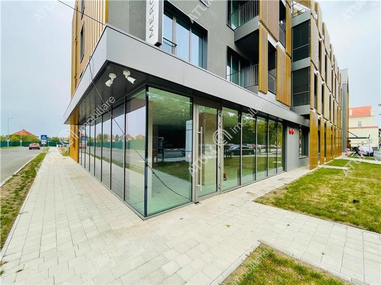 Spatiu comercial 82 mp deschidere stradala vitrina zona Blv Victoriei - 1