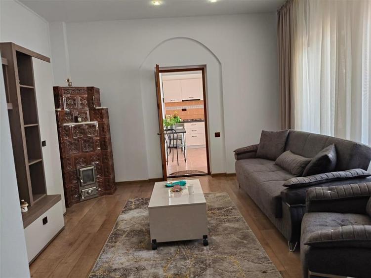 zona Gradinii Publice Casa pretabila pentru 2 familii 150mp utili cu 300mp teren - 6