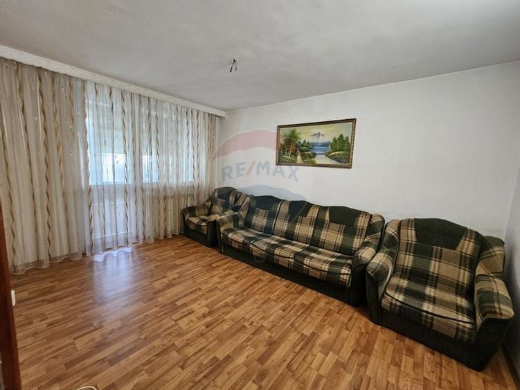 Apartament 3 camere de vânzare – Zona 1 Decembrie, Piatra Neamț - 19