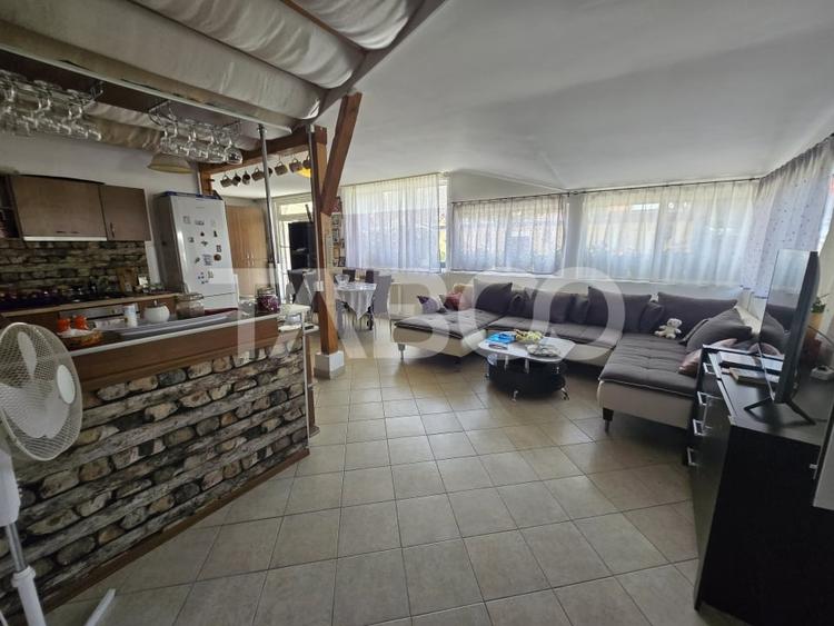 Casa individuala de vanzare 387mpu teren 624mp Sura Mica Sibiu - 2