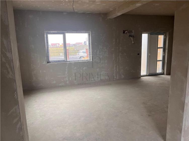 Casa individuala - Teren 635 mp - toate utilitatile. - 5