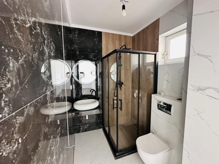 Vila premium P+3, 275 mp construiti, ideala sediu de firma, Sos Chitilei, sect 1 - 9