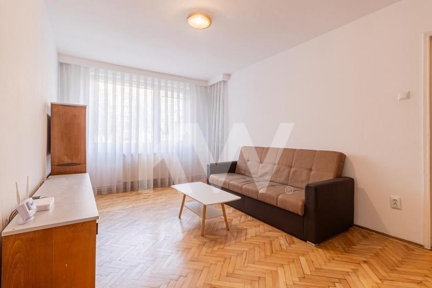 REZERVAT - Vanzare apartament cu 3 camere - zona Centrul Civic - 3