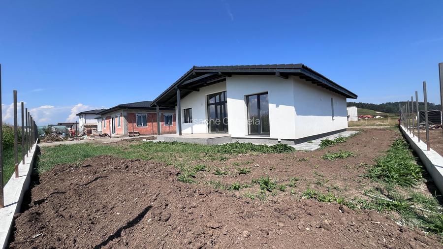 Casa pe Parter 4 camere la Cheie - Sanpetru - 5186