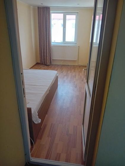 Vand apartament cu 3 camere - 59 mp - 4