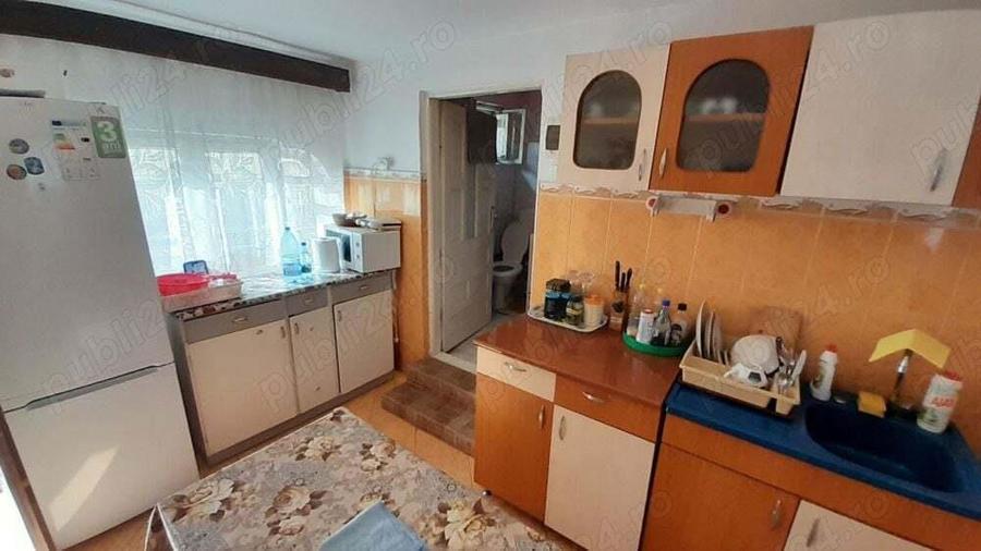 Bezdead doua case pe acela?i teren in centrul ora?ului - 1