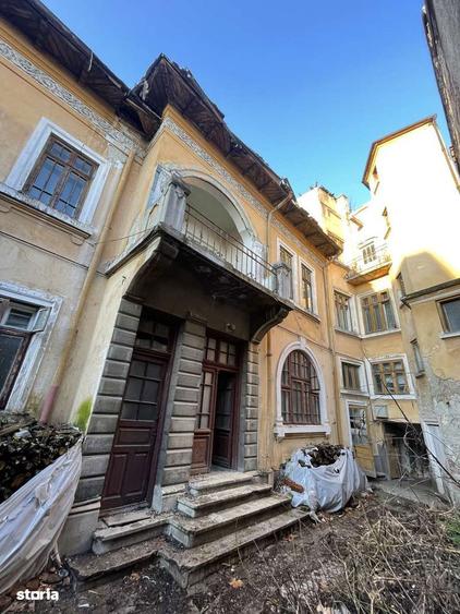 Ultracentral,Pache,S+P+2+terasa,S-700mp utili, teren 345m,investi?ie! - 1