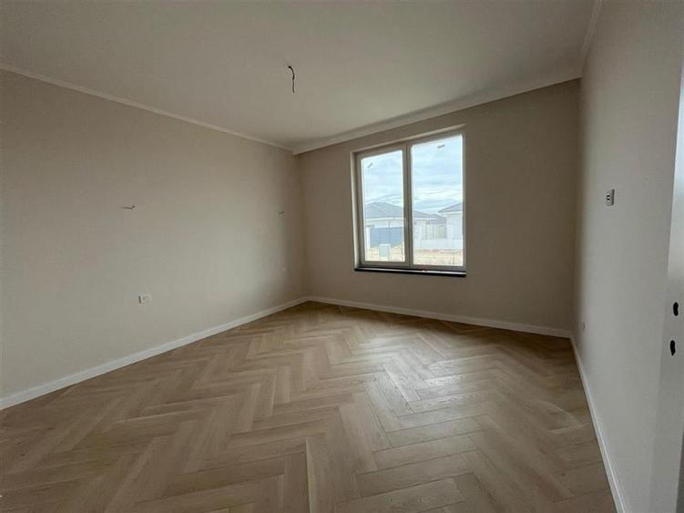 RECO Casa la cheie plan parter Santandrei - 19