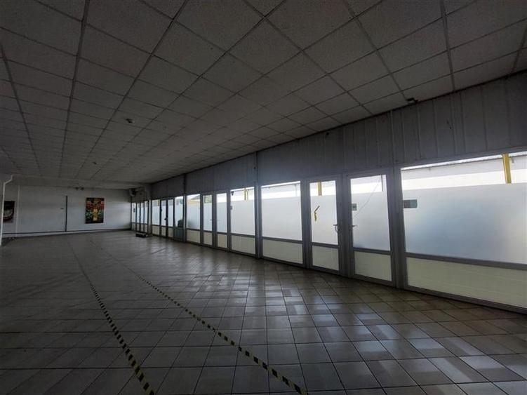 Hala de inchiriat in apropiere de aeroport - 8