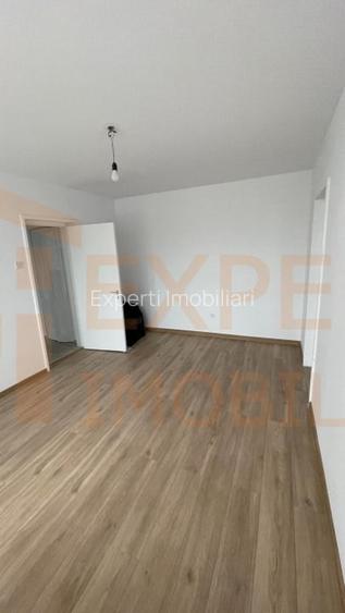 Apartament cu 3 camere semidecomandat în Tomis III Apartament cu 3 camere semidecomandat în Tomis III
