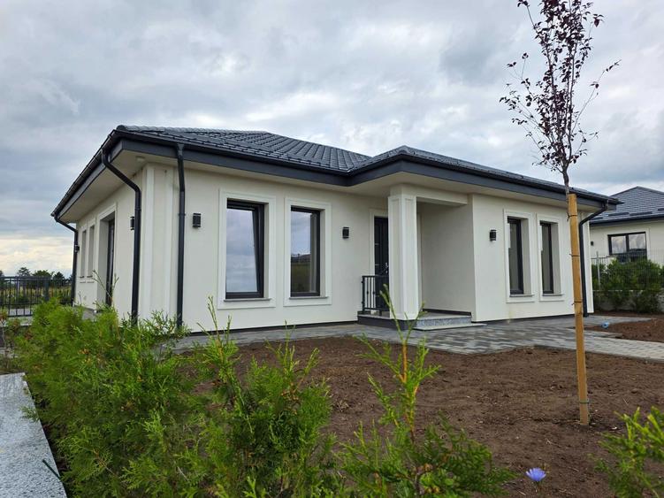 Case de vanzare 2 dormitoare - 2