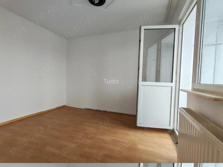 Apartament 2 camere Trivale, balcon, centrala termica-51.500 euro Apartament 2 camere Trivale, balcon, centrala termica-51.500 euro