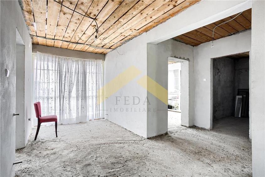 Casa noua de vanzare orasul Ineu - 44