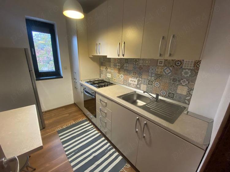 Particular ofer spre inchirie 2 camere Tineretului bloc 2019 - 4