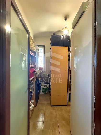 Apartament cu 4 camere semidecomandat, mobilat în Cișmigiu