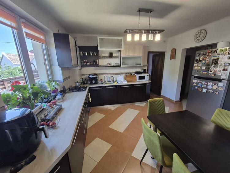 Casa moderna cu gradina generoasa in Luna de Sus Mutare imediata! - 2