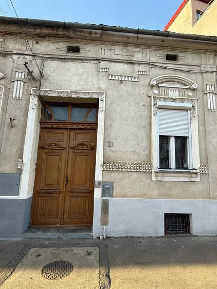 Inchiriez birou zona centrala, la 5 min de mers pe jos pe Republicii si la 2 min de fac de Drept - 7