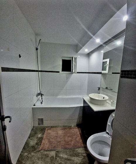Vand/ inchiriez apartament 4 camere, 111 m2 - 8