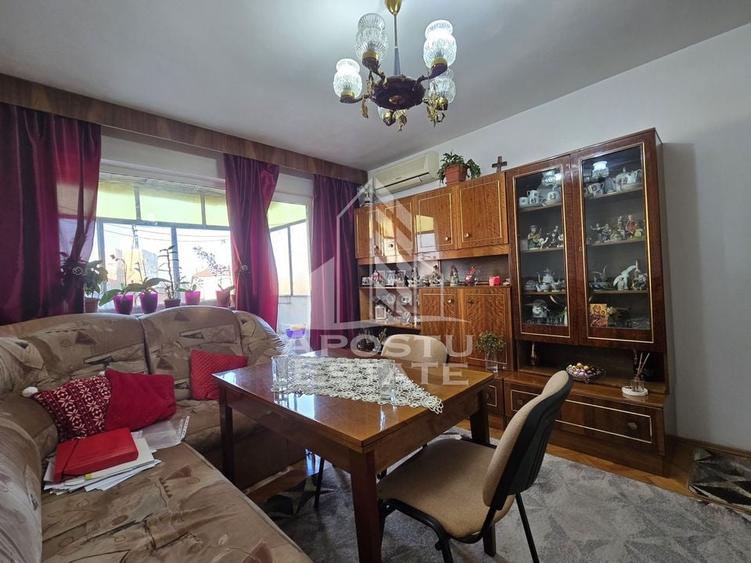 Apartament cu 4 camere, centrala proprie, zona Dacia - 2