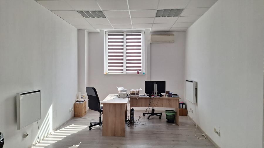 Spa?iu birouri 25 mp, Pia?a Cipariu, cheltuieli incluse - 4