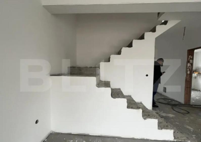 Duplex 4 camere, zona Logos Bistrita, acces in curte din 2 f - 8